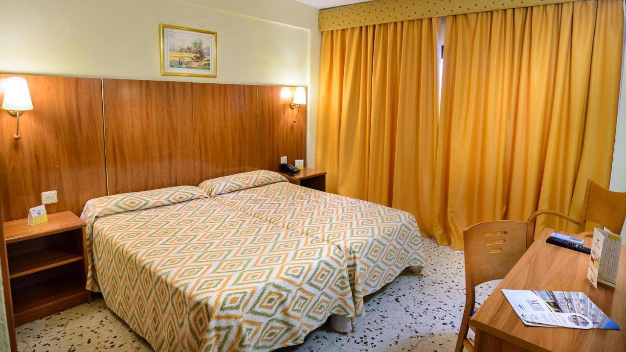 Hotel Mareny Бенідорм Екстер'єр фото